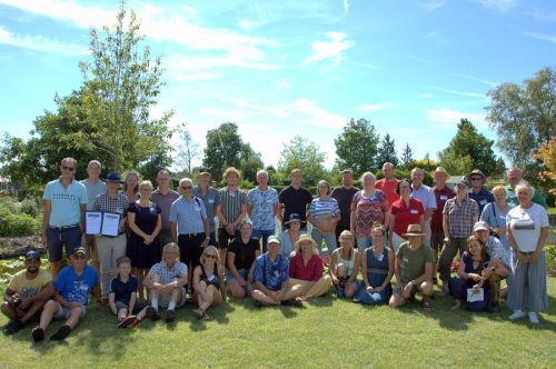 Interessante Gärtnereien und Diskussionen, viel Kollegialität und gemeinsamen Spaß erlebten 40 Staudengärtner aus 10 europäischen Ländern und Canada bei den ISU Summer Days 2022 in den Niederlanden. (Foto: ISU/Tina Banse)